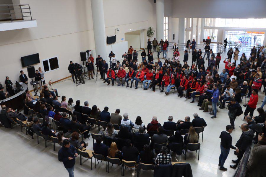 neuquen reclamo por represas - legislatura