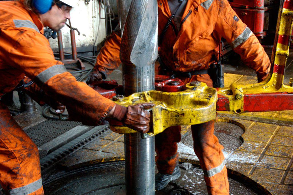operarios petroleros