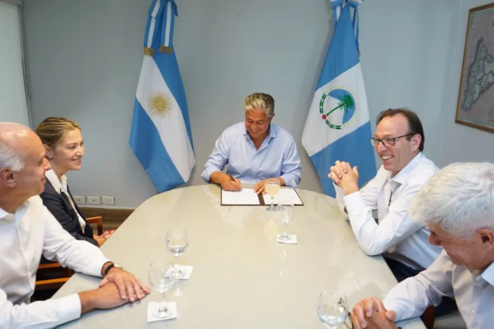 figueroa convenio aporte shell becas gregorio alvarez