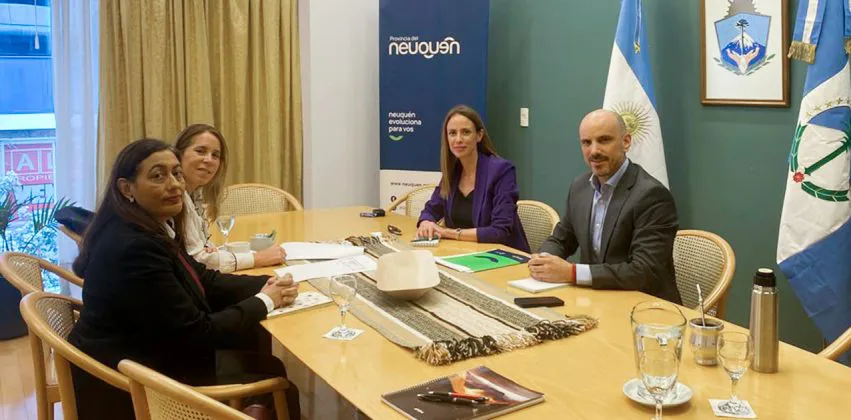 web-Reunion-ousset-con-Banco-Mundial-22-851x420